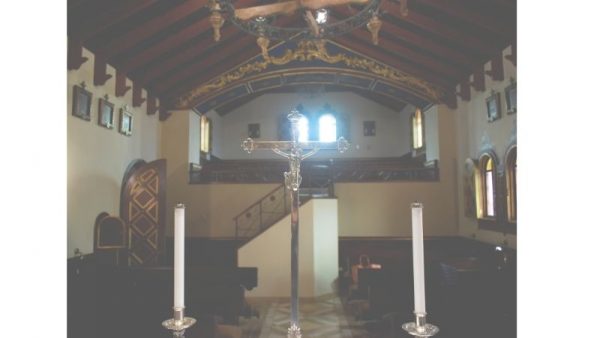 Cruz Altar Solana Quito