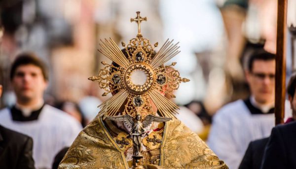 ASOMBRO ANTE EL CORPUS CHRISTI